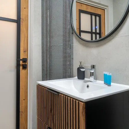 Rozdzienskiego Modern By Bookinghost Apartment