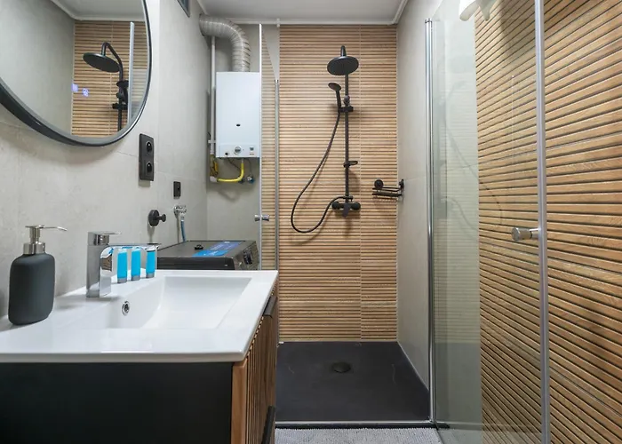 Rozdzienskiego Modern By Bookinghost Katovice