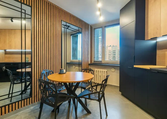 Apartment Rozdzienskiego Modern By Bookinghost